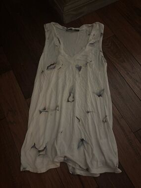 Rose & Olive White Distressed V-Neck Tank Top